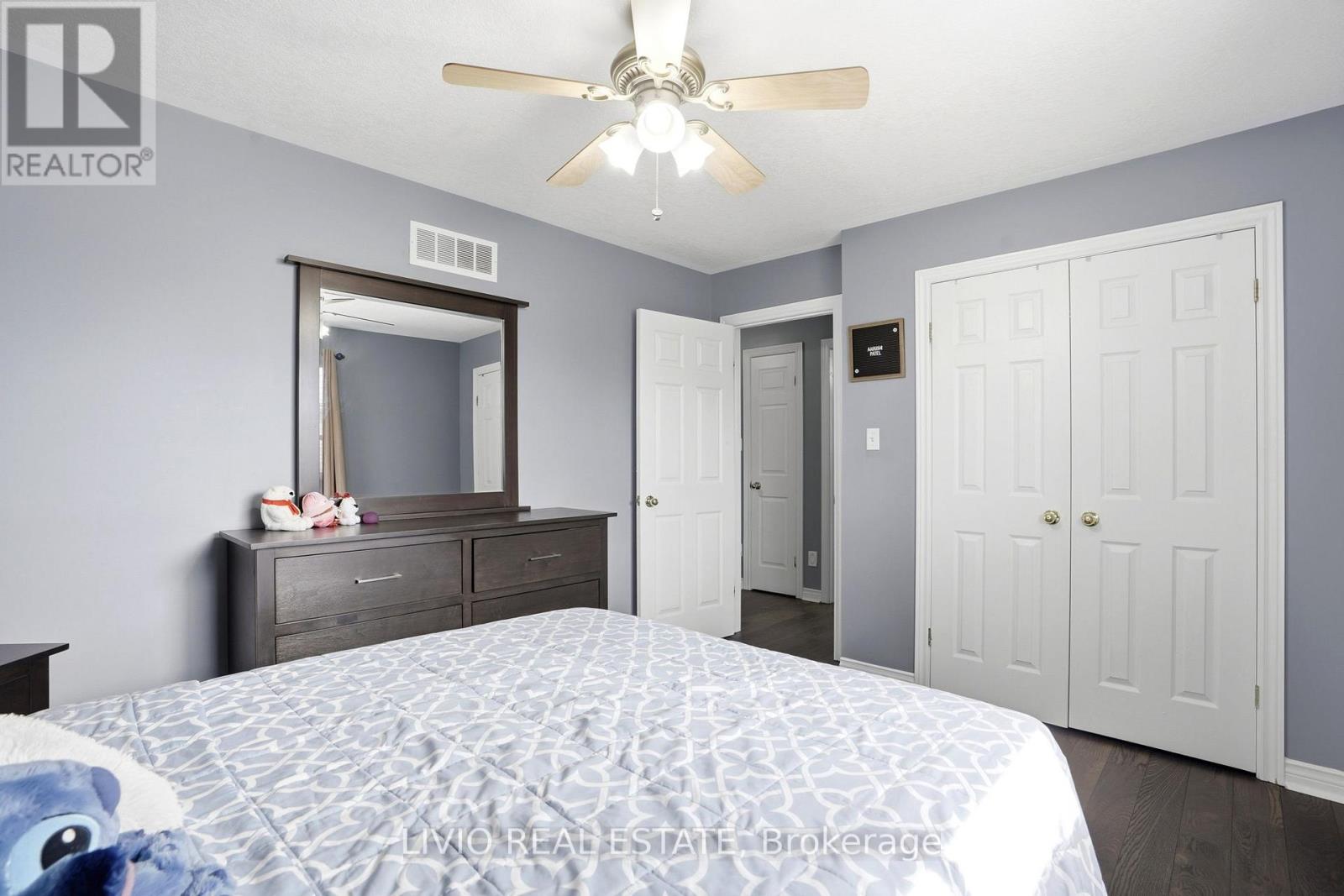 19 KONSTANTINE COURT - 28