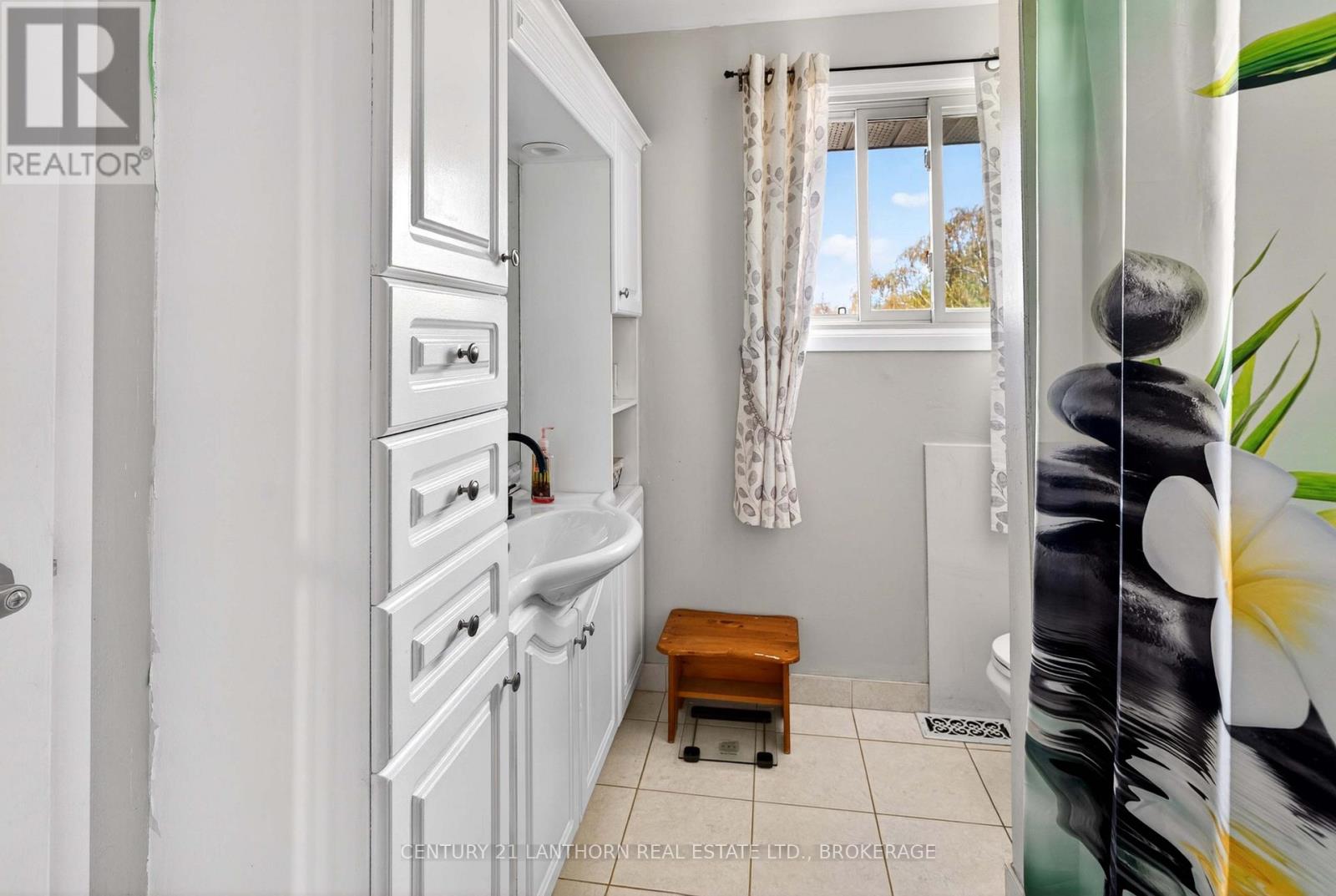 43 MORTENSEN DRIVE - 30