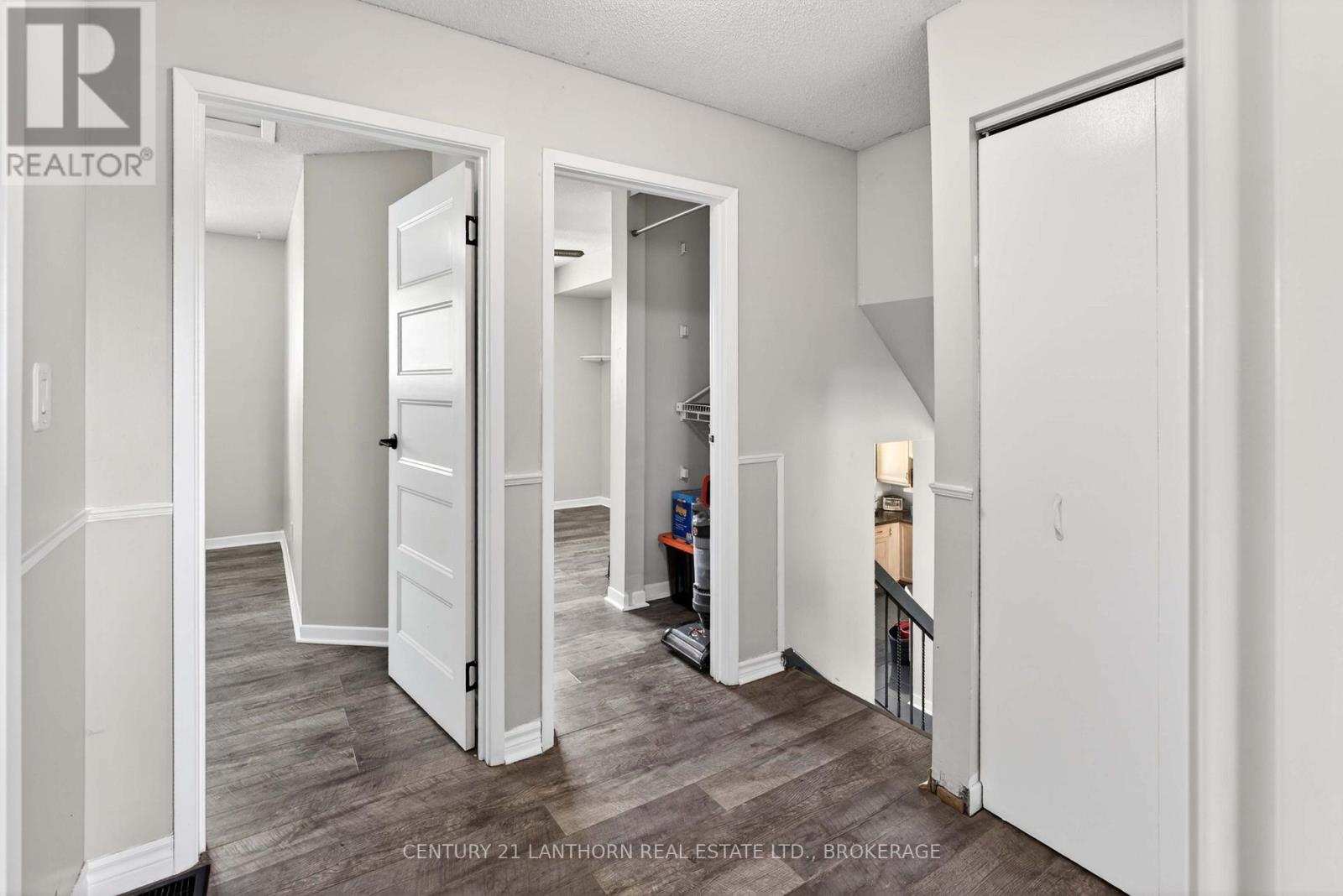 43 MORTENSEN DRIVE - 33