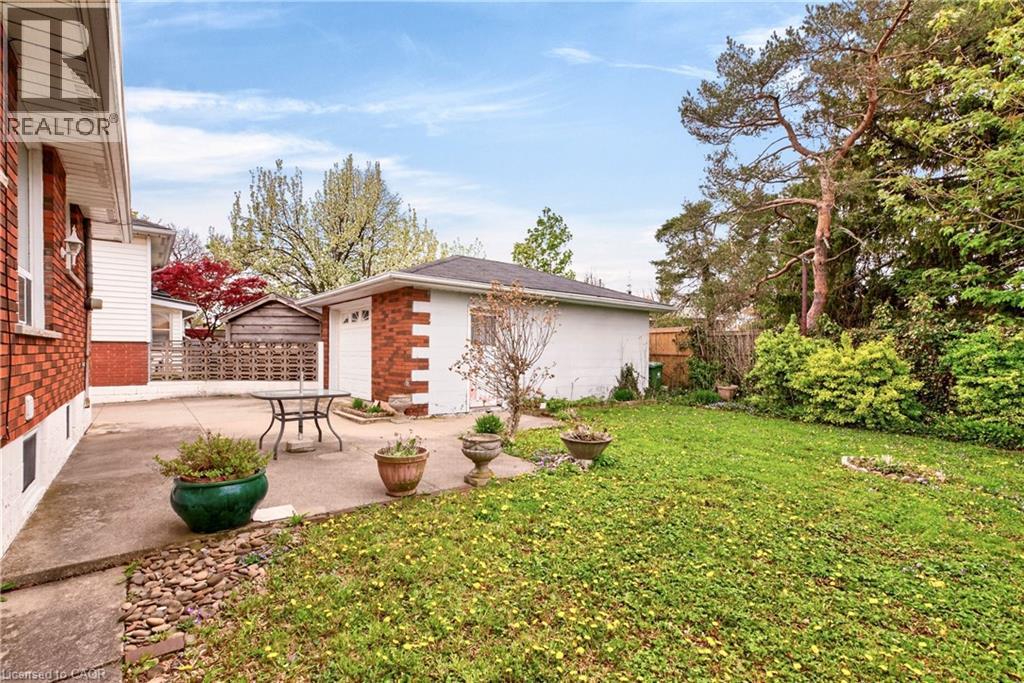 8 LORRAINE Drive, Hamilton, Ontario, L8T3R7 — Photo 33