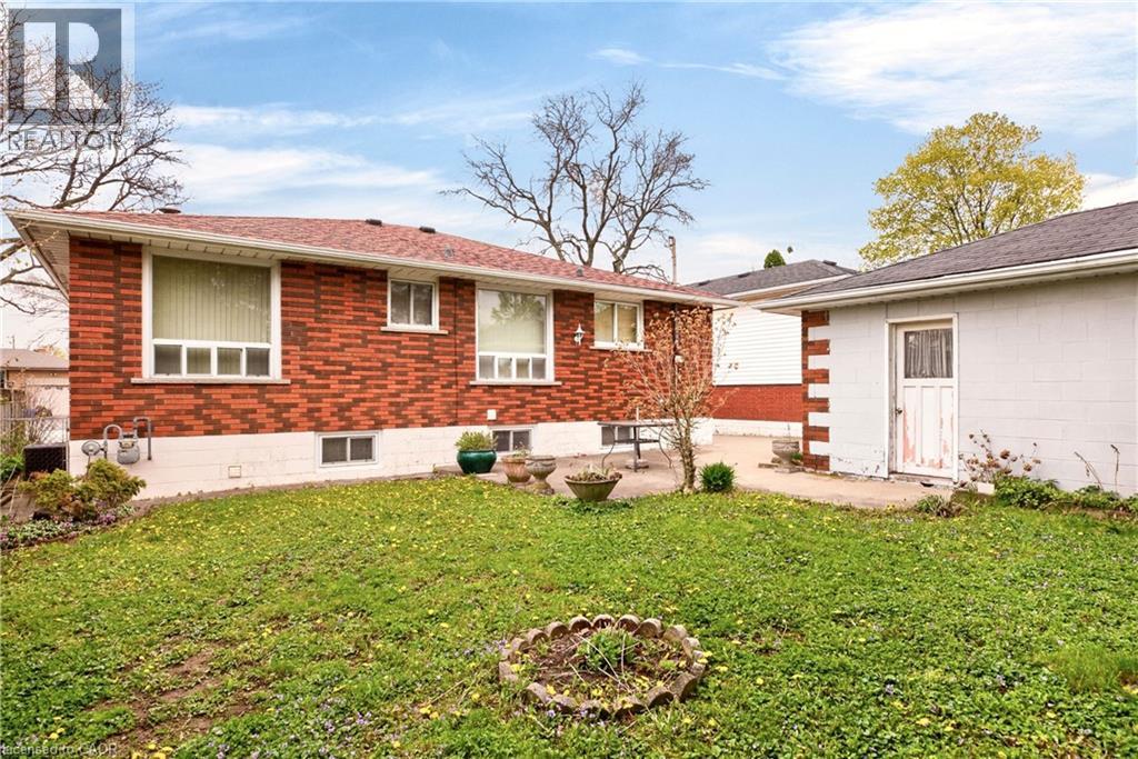 8 LORRAINE Drive, Hamilton, Ontario, L8T3R7 — Photo 30