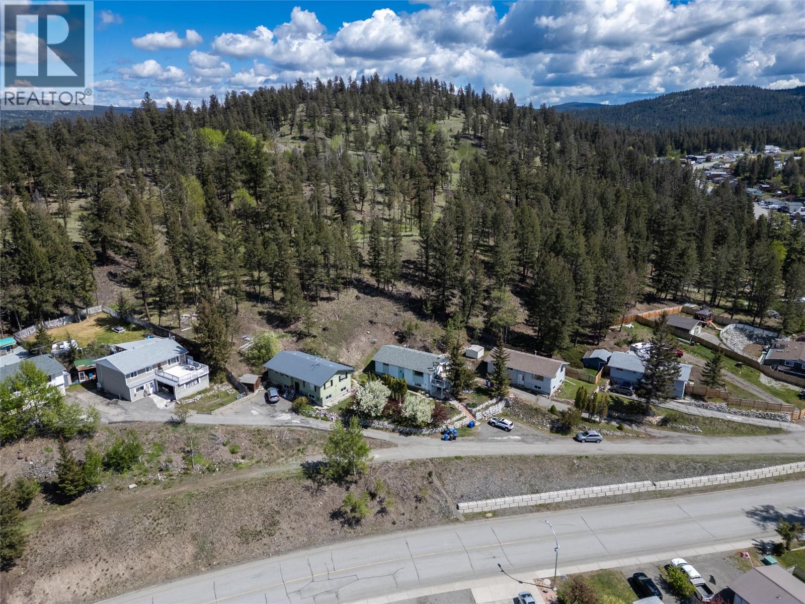 9 JASPER Drive, Logan Lake