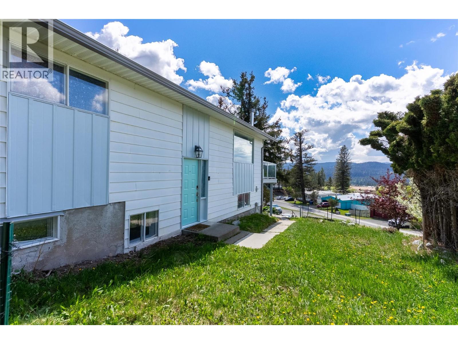 9 JASPER Drive, Logan Lake