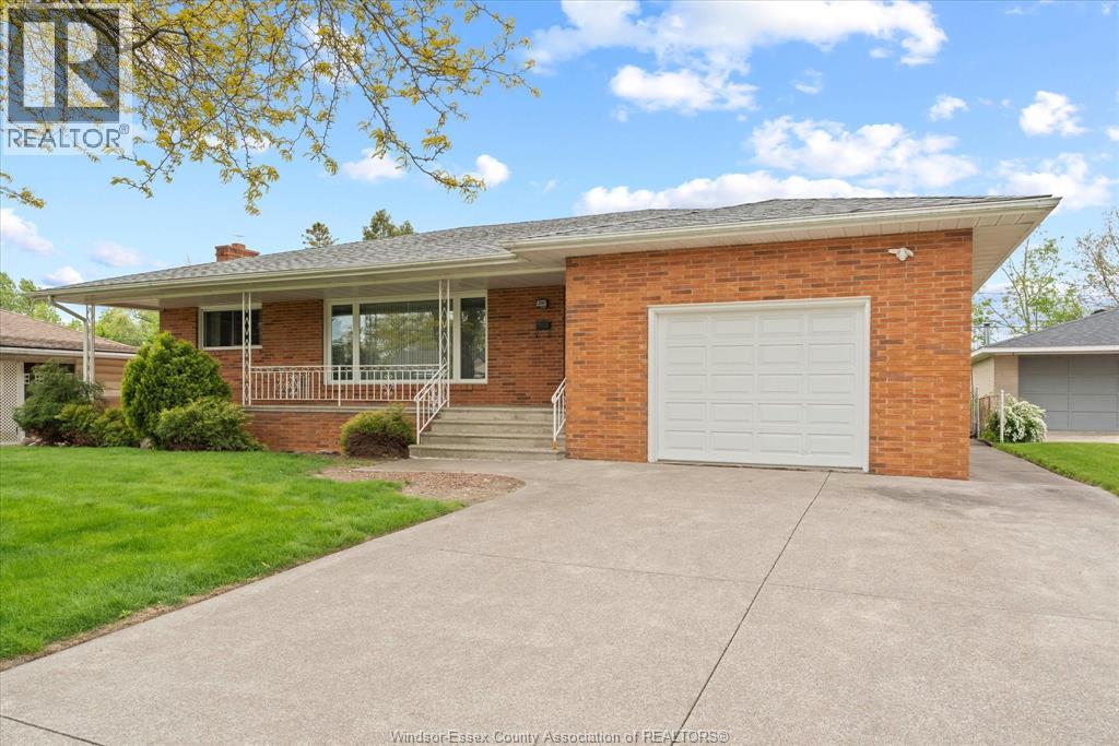 3299 Woodlawn AVENUE - 2