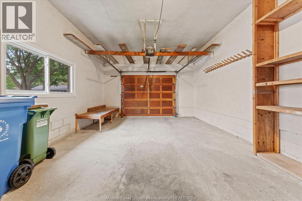 3299 Woodlawn AVENUE - 37