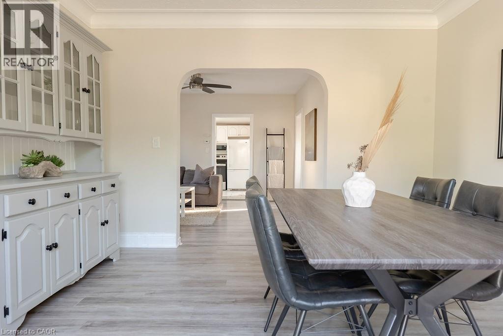 8 DUNDAS Street, Brantford, Ontario, N3R1R8 — Photo 5