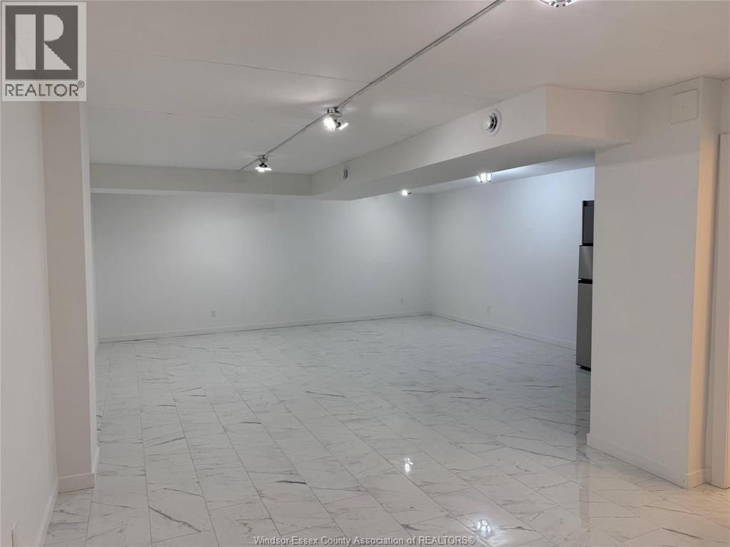 2528 Dougall AVENUE Unit# B, Windsor, Ontario, N8X1T6 — Photo 6