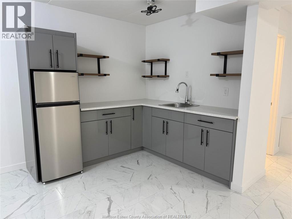 2528 Dougall AVENUE Unit# B, Windsor, Ontario, N8X1T6 — Photo 9