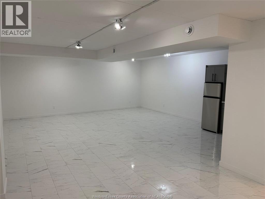 2528 Dougall AVENUE Unit# B, Windsor, Ontario, N8X1T6 — Photo 4