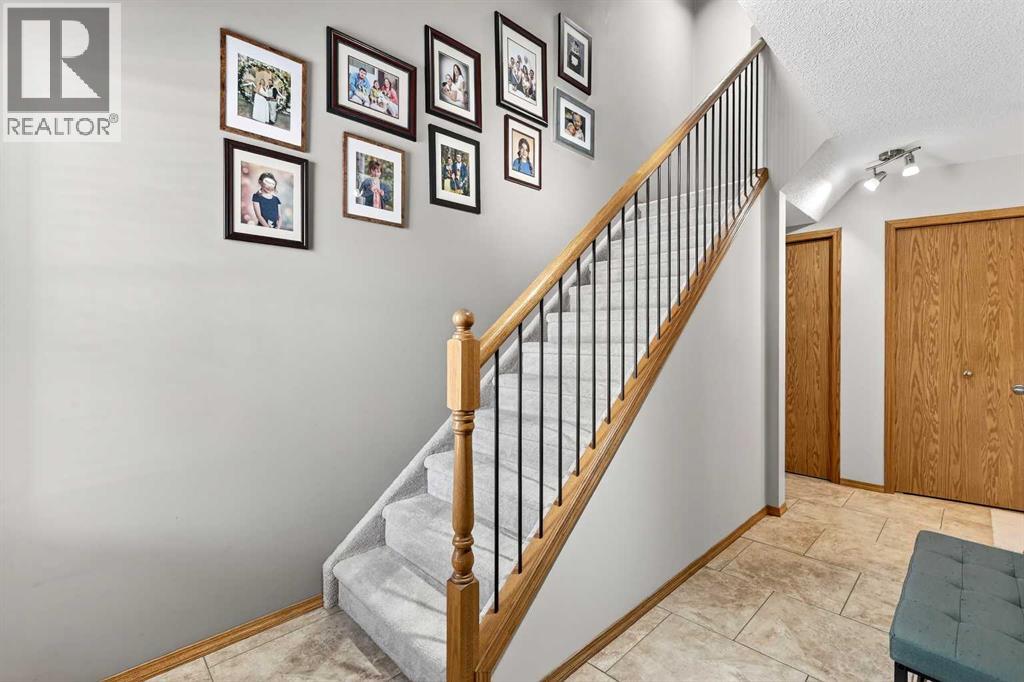 245 Millview Green SW - 16