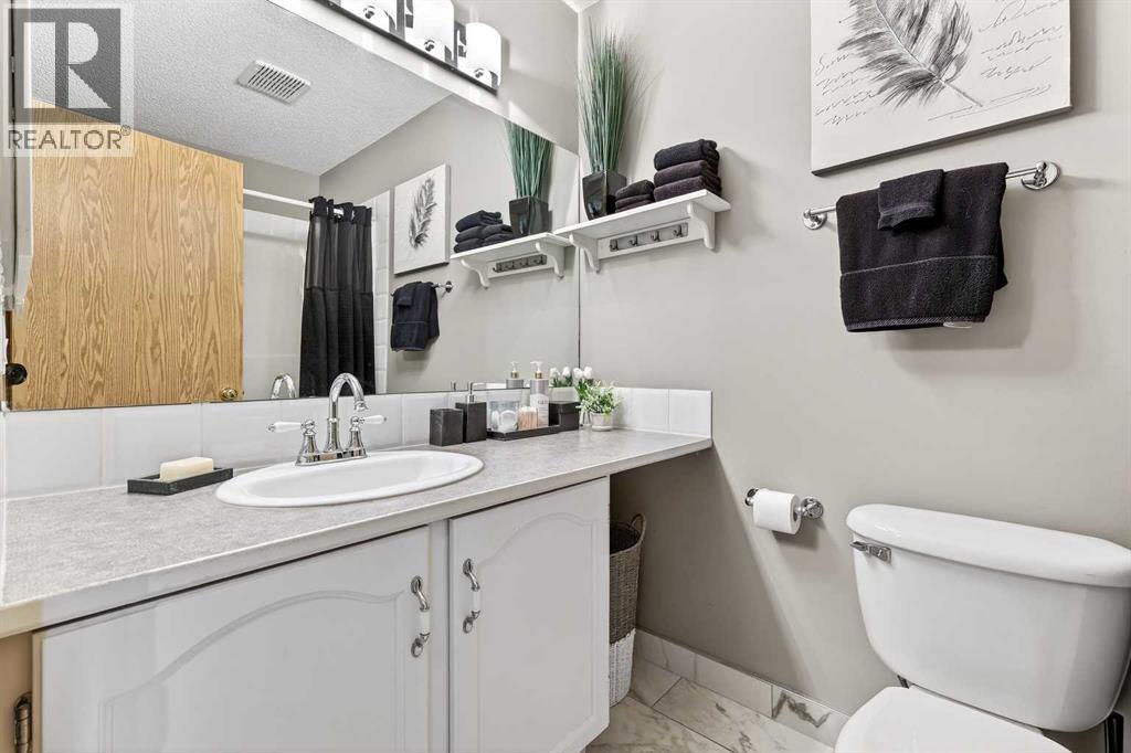 245 Millview Green SW - 24