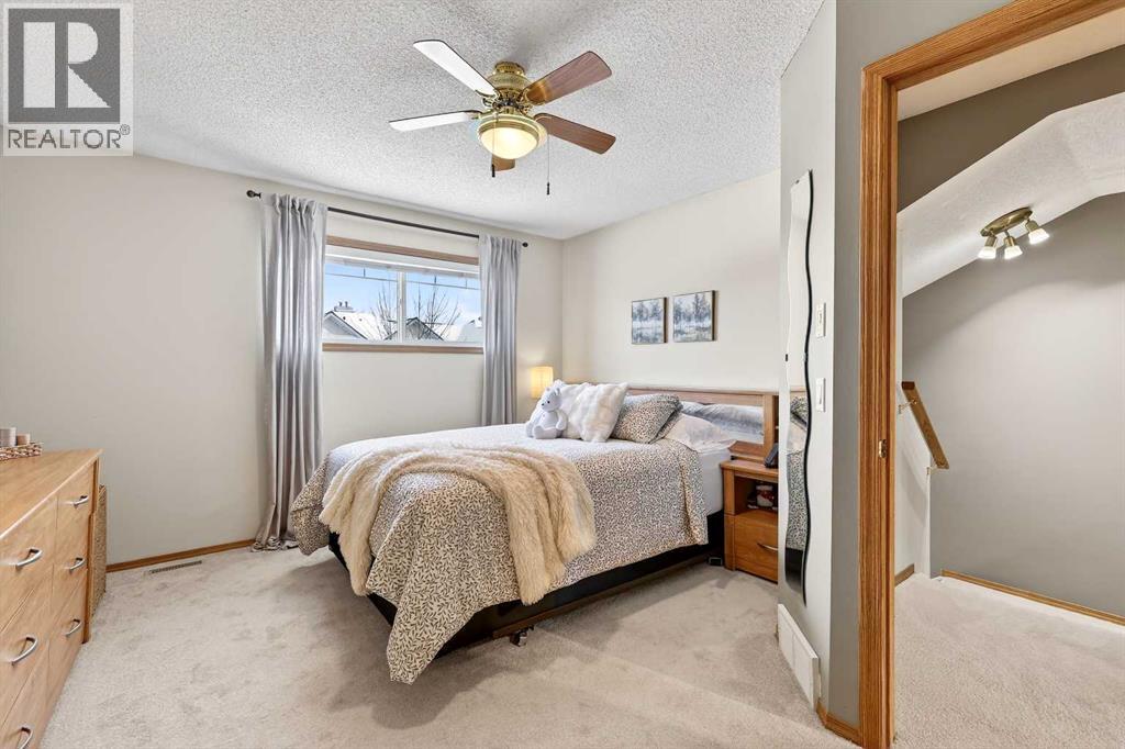 245 Millview Green SW - 17