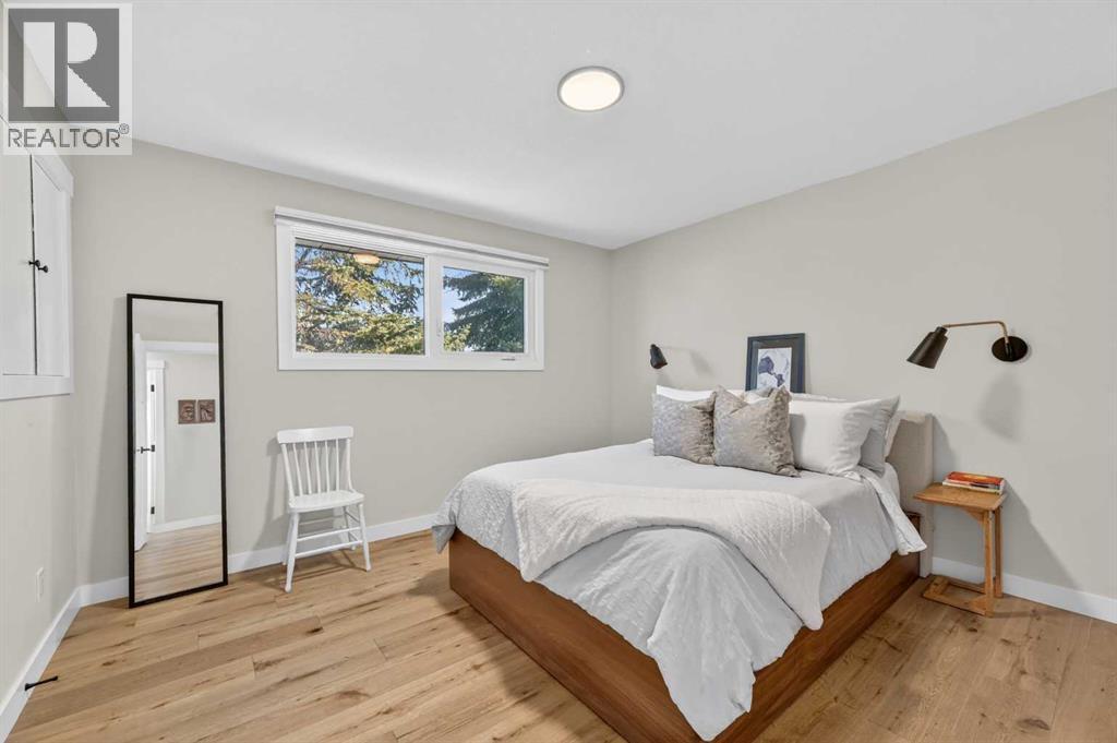 8927 48 Avenue NW - 14
