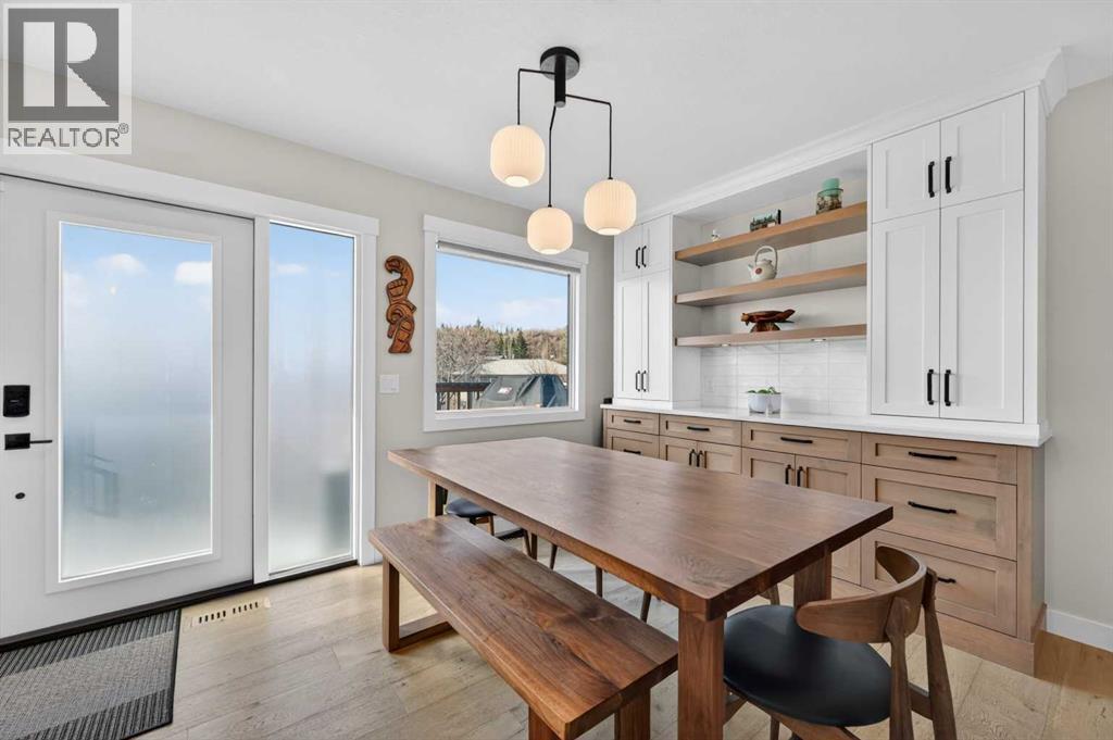 8927 48 Avenue NW - 11