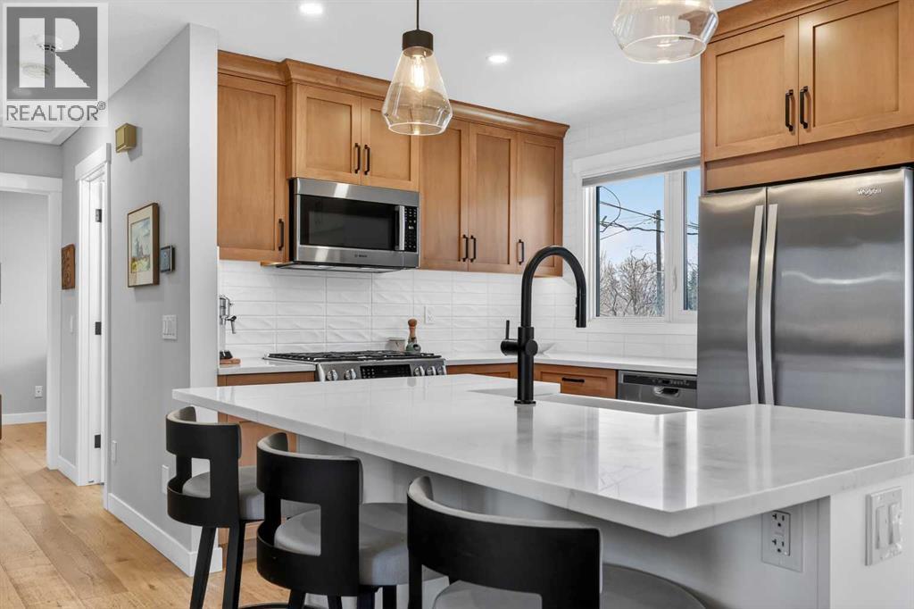 8927 48 Avenue NW - 8