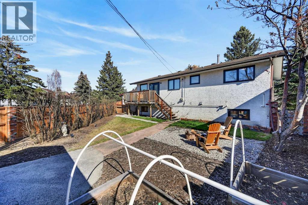 8927 48 Avenue NW - 31