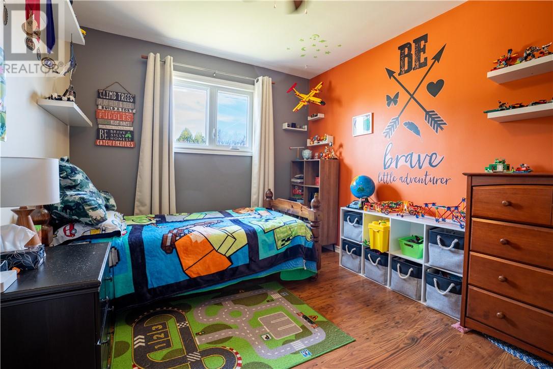 297 Sixth, Lively, Ontario, P3Y1M4 — Photo 8