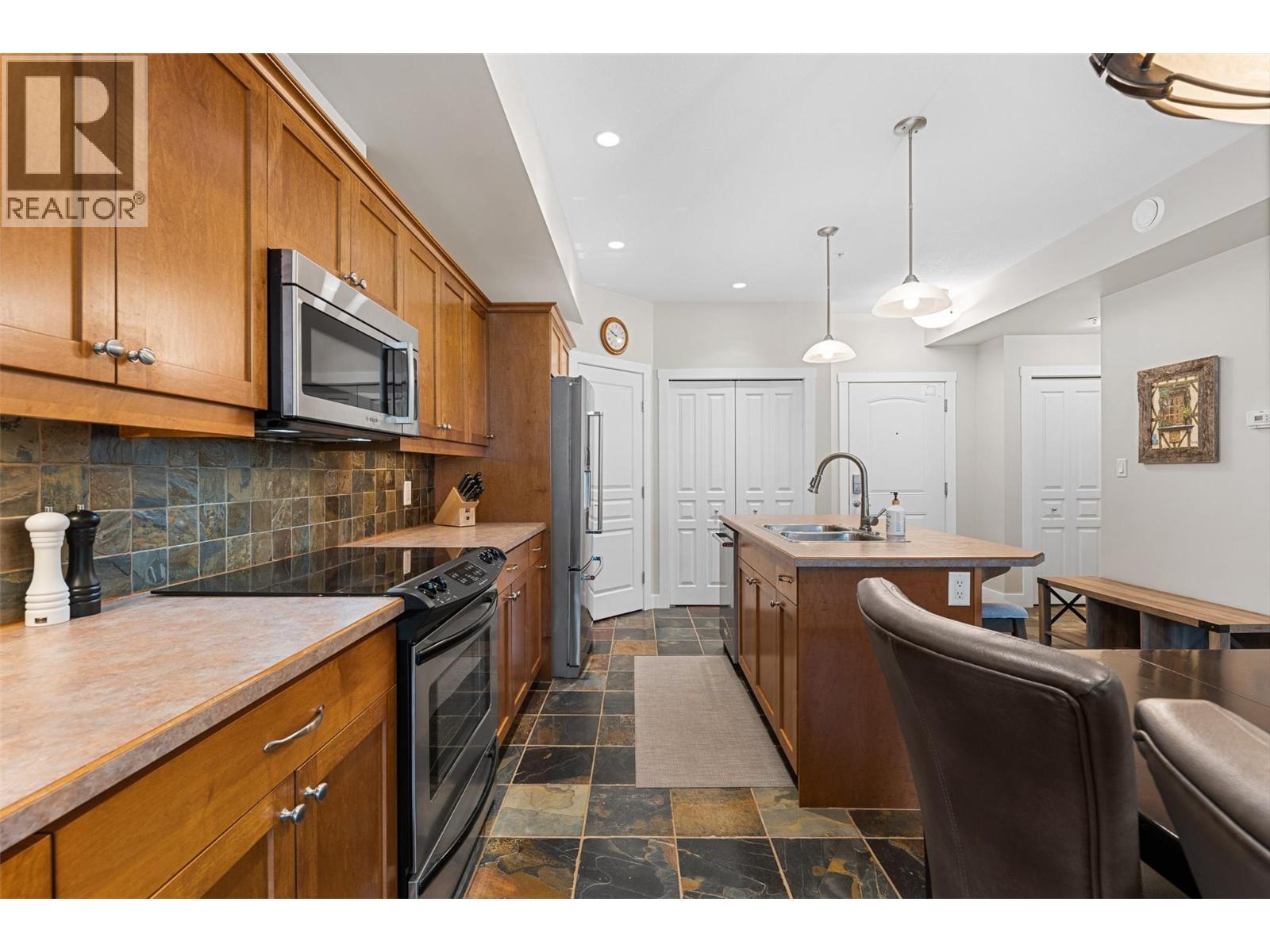 302 Mara Lake Lane Unit# 202, Sicamous