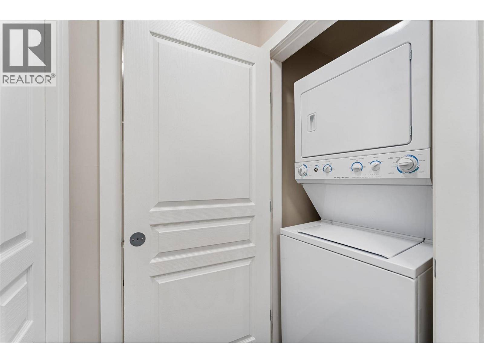 302 Mara Lake Lane Unit# 202, Sicamous