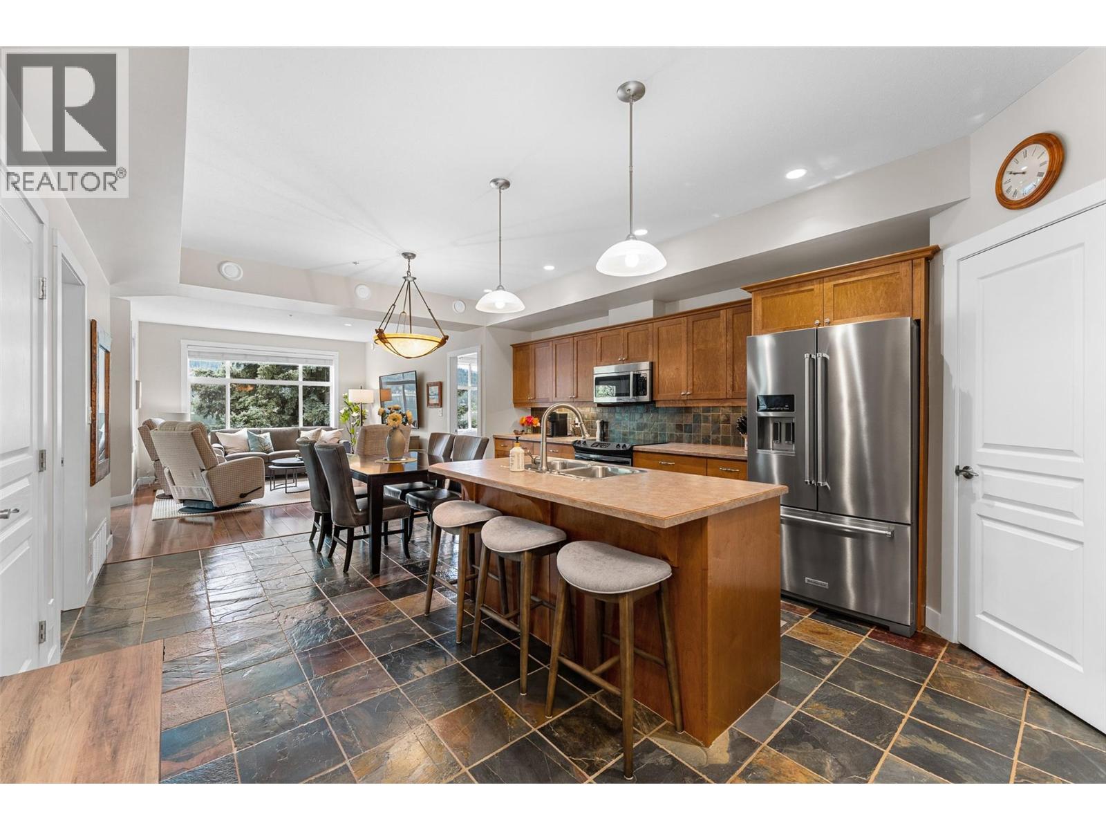 302 Mara Lake Lane Unit# 202, Sicamous