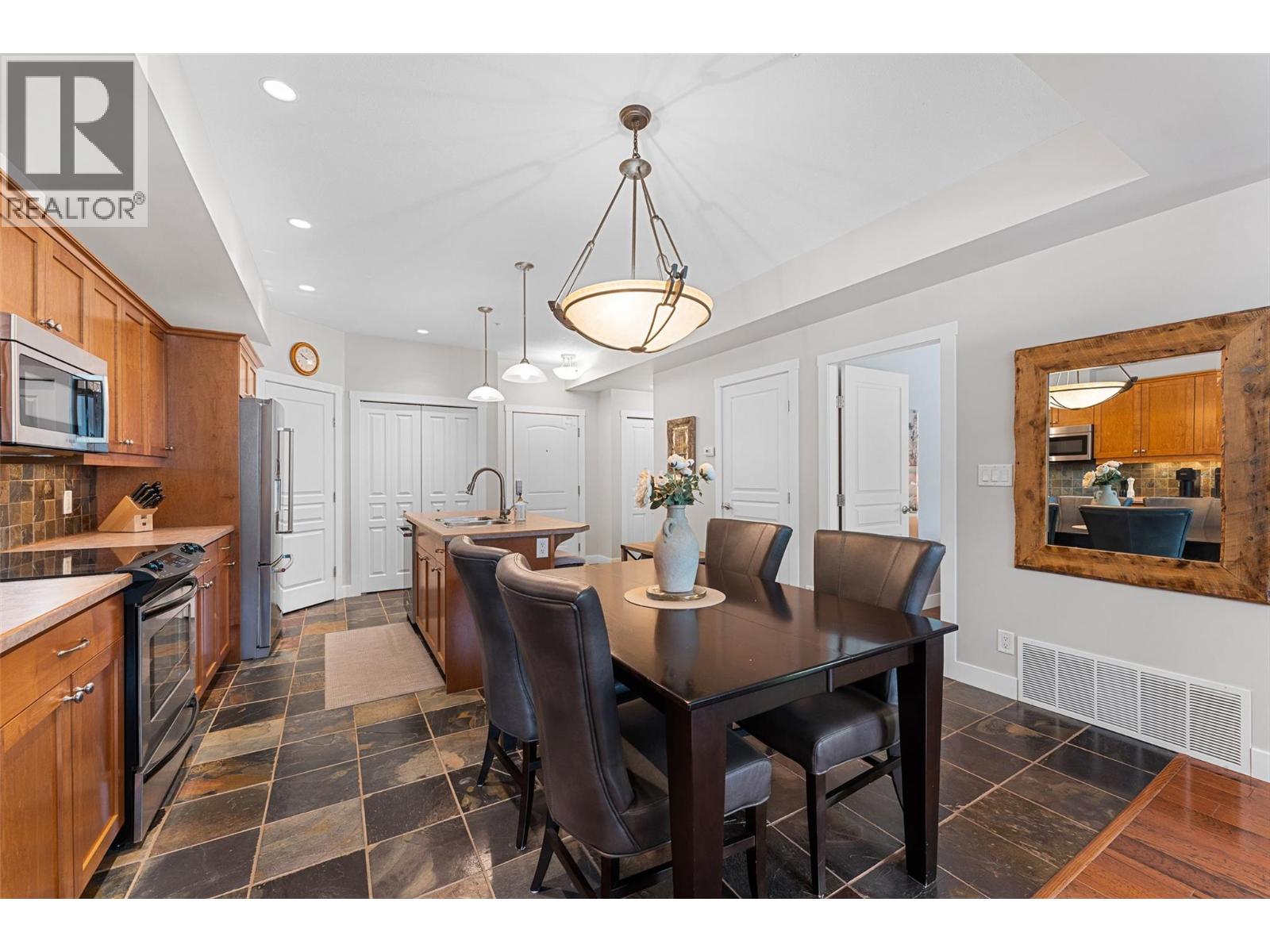 302 Mara Lake Lane Unit# 202, Sicamous