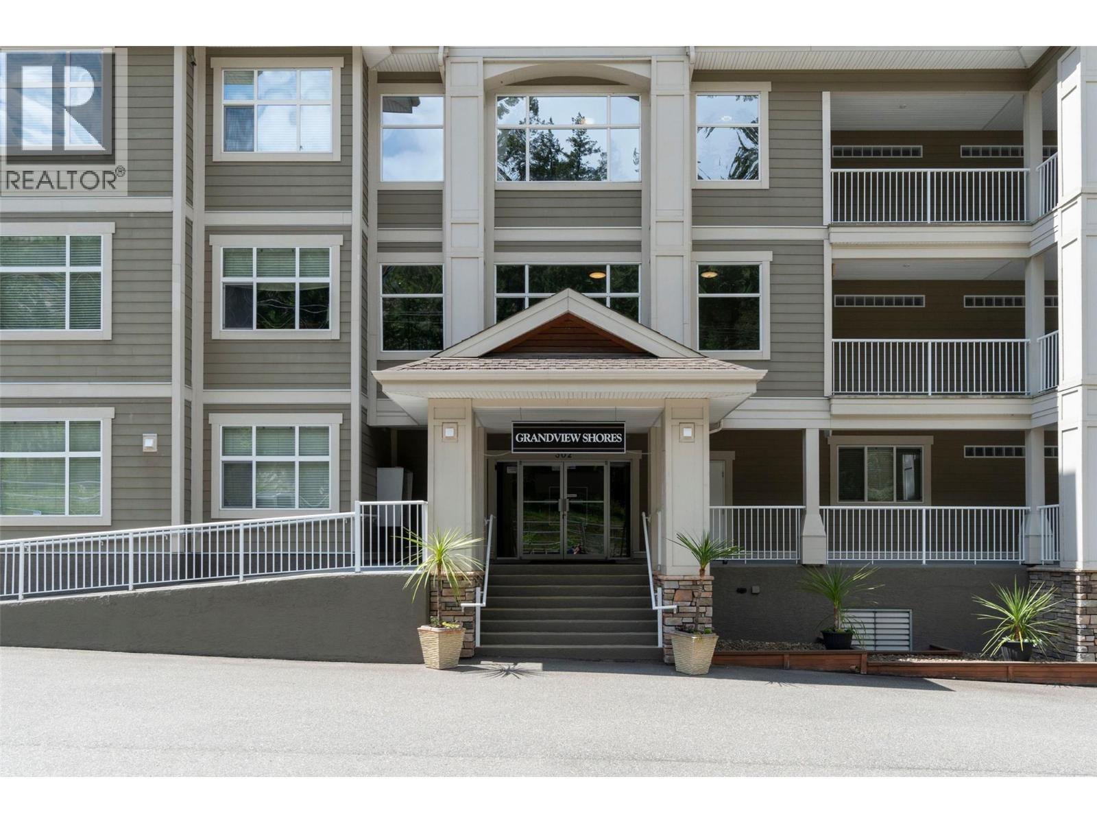 302 Mara Lake Lane Unit# 202, Sicamous