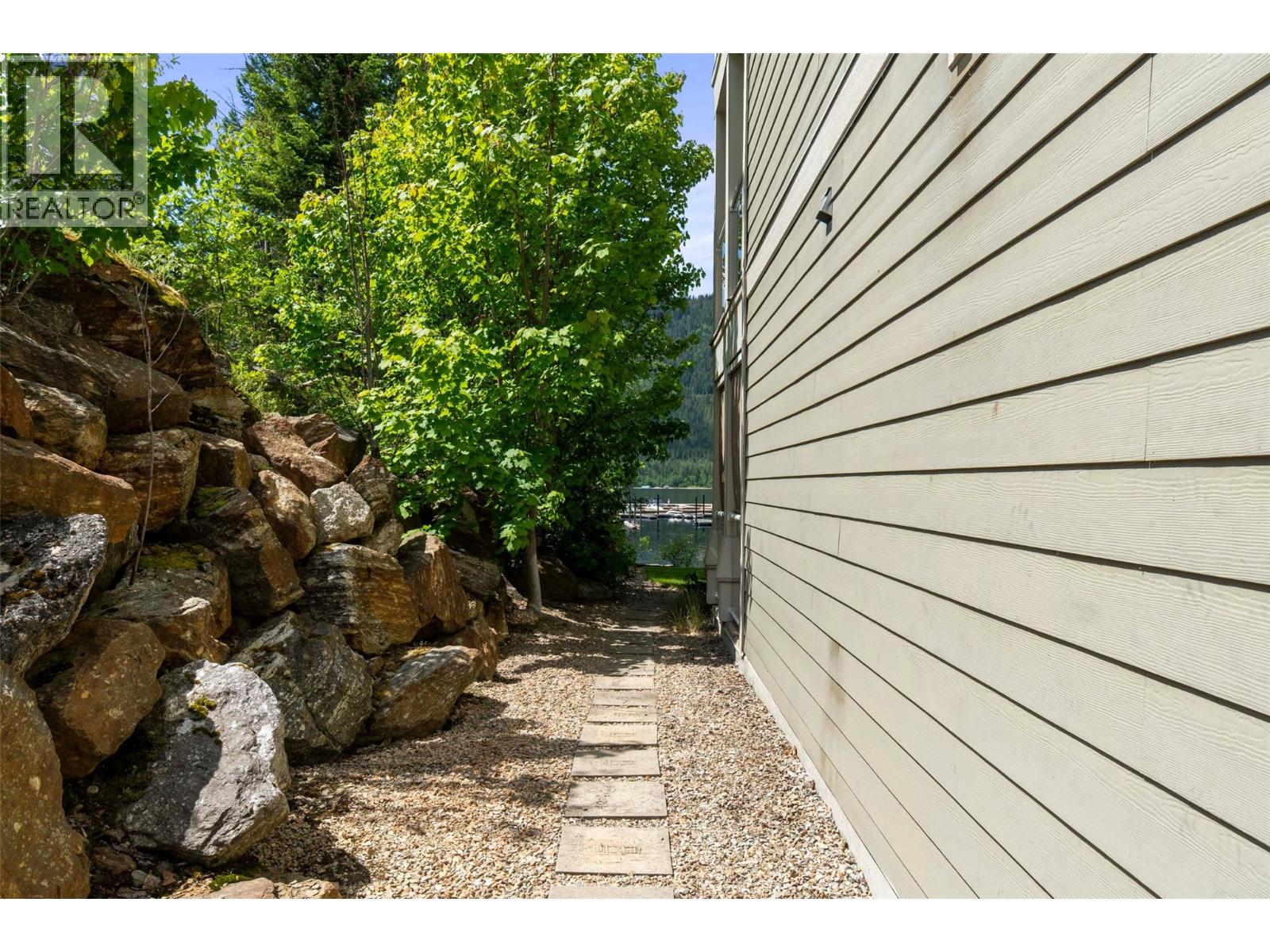 302 Mara Lake Lane Unit# 202, Sicamous