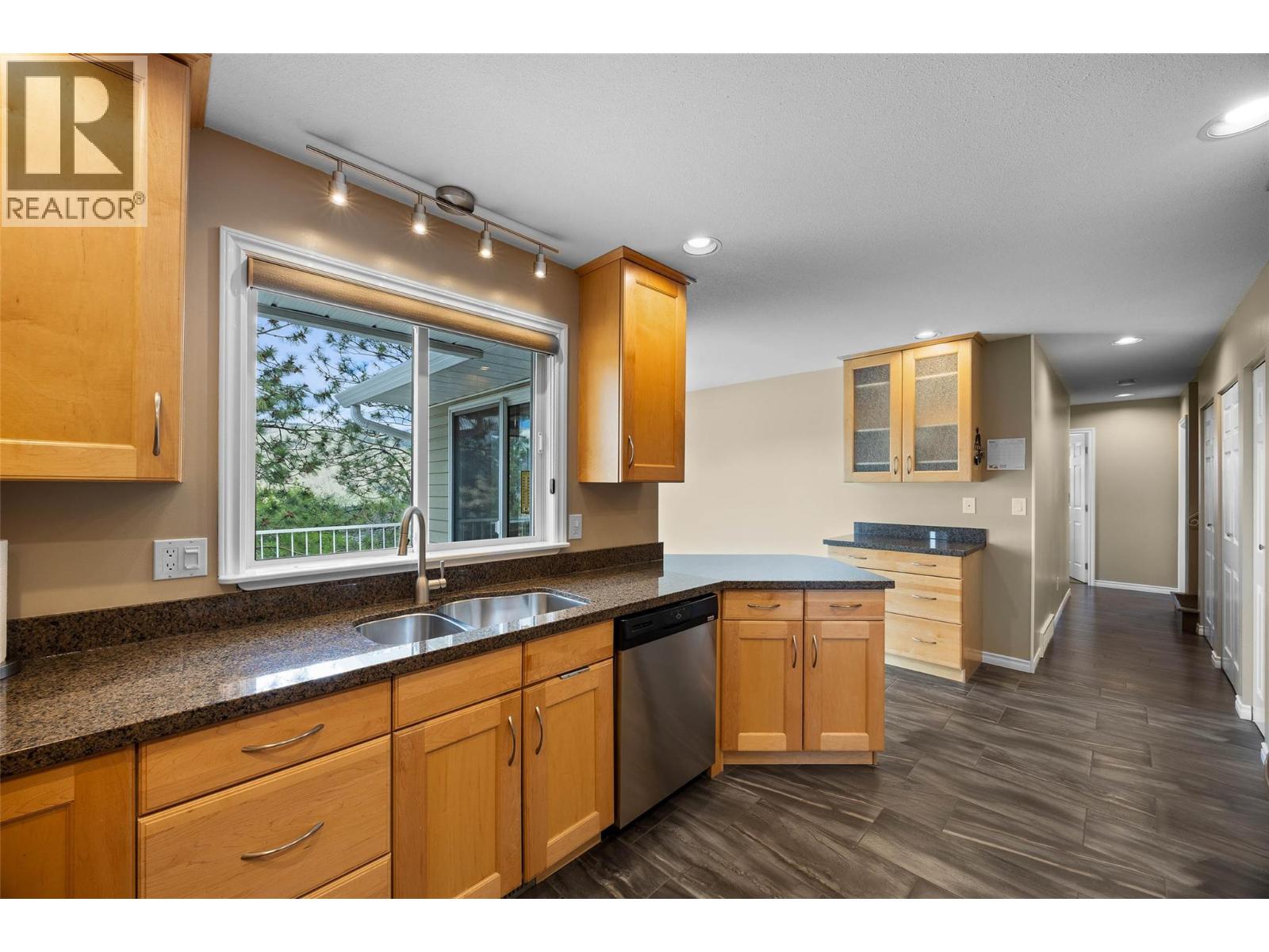 2900 Qu'Appelle Boulevard - 7