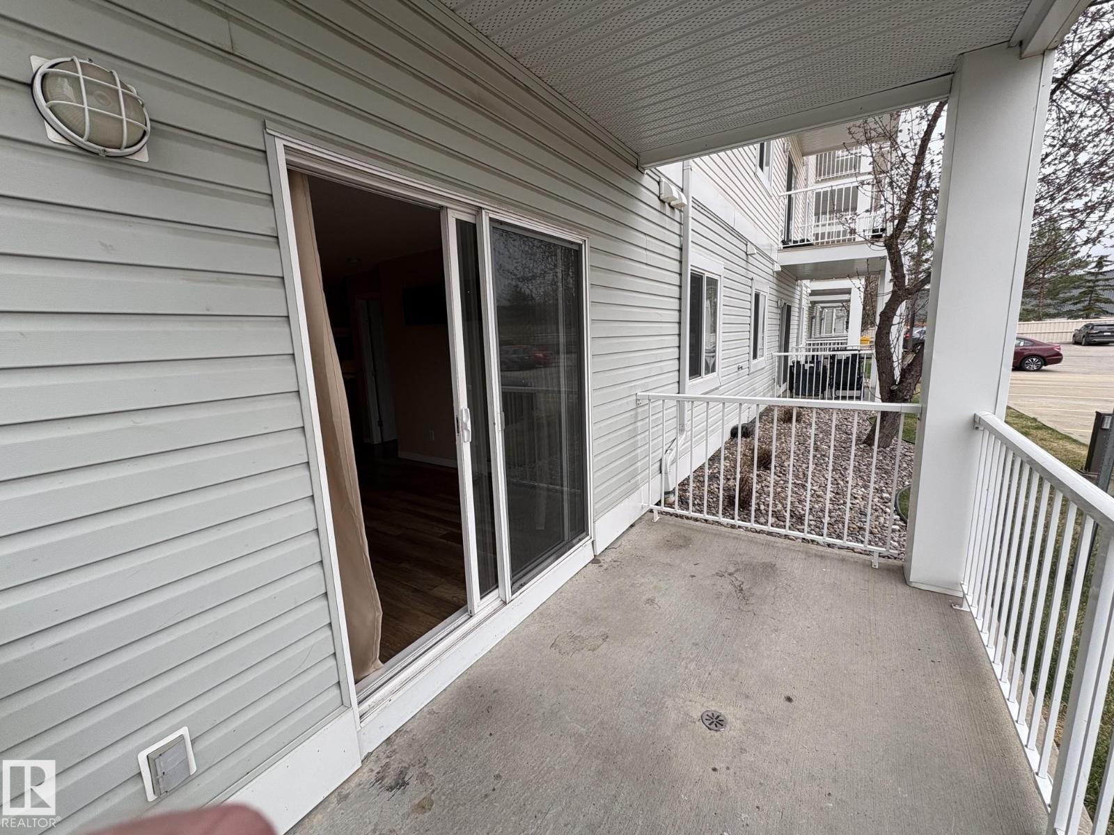 #138 9525 162 AV NW - 23