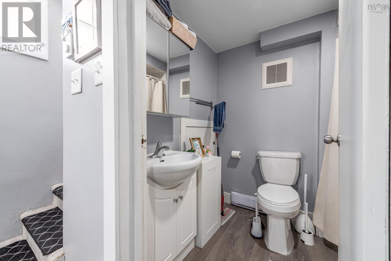 116 Coronation Avenue - 15