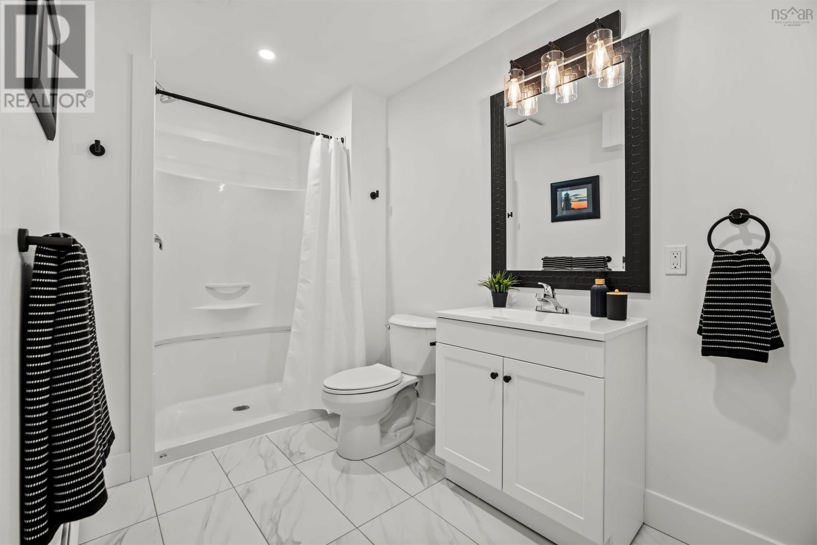 75 Rochester Drive, White Hills - 37