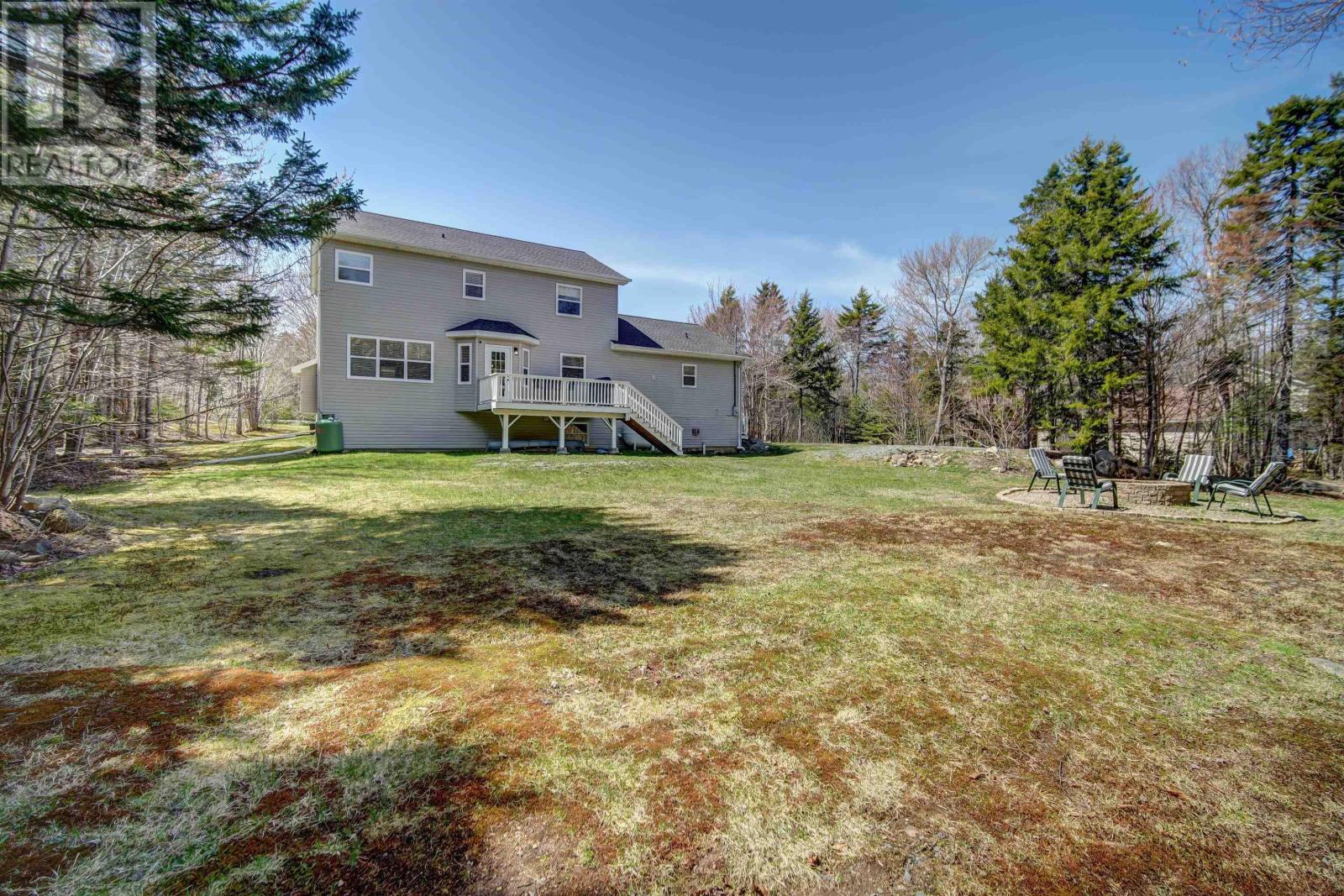 75 Rochester Drive, White Hills - 41