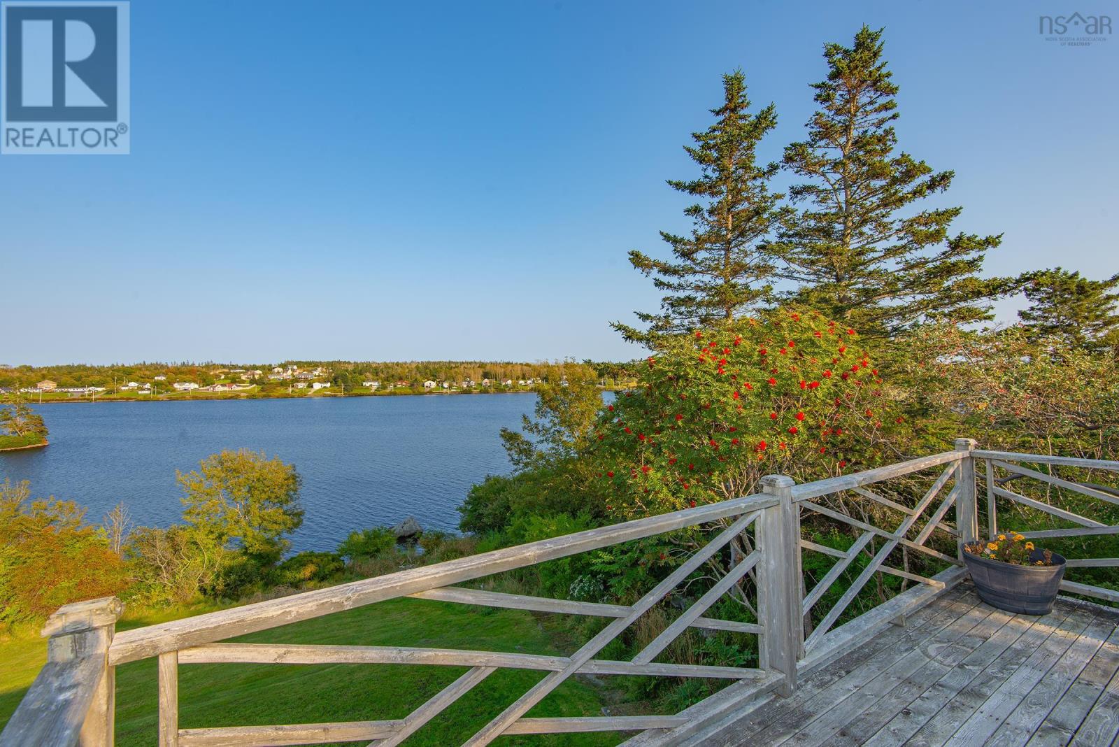 Property 7 of 36 of 845 Lakeside Road