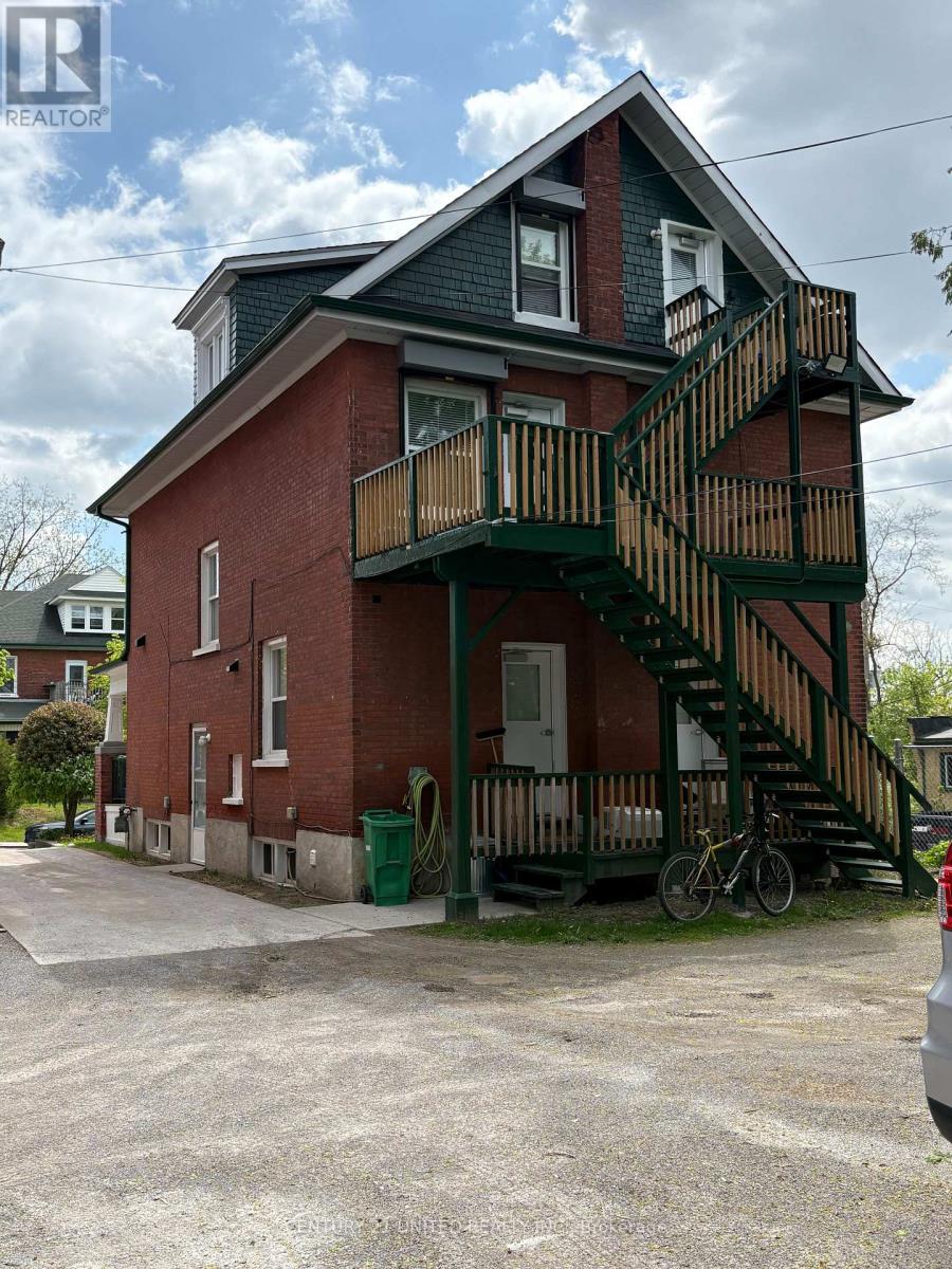 375 DOWNIE STREET - 46