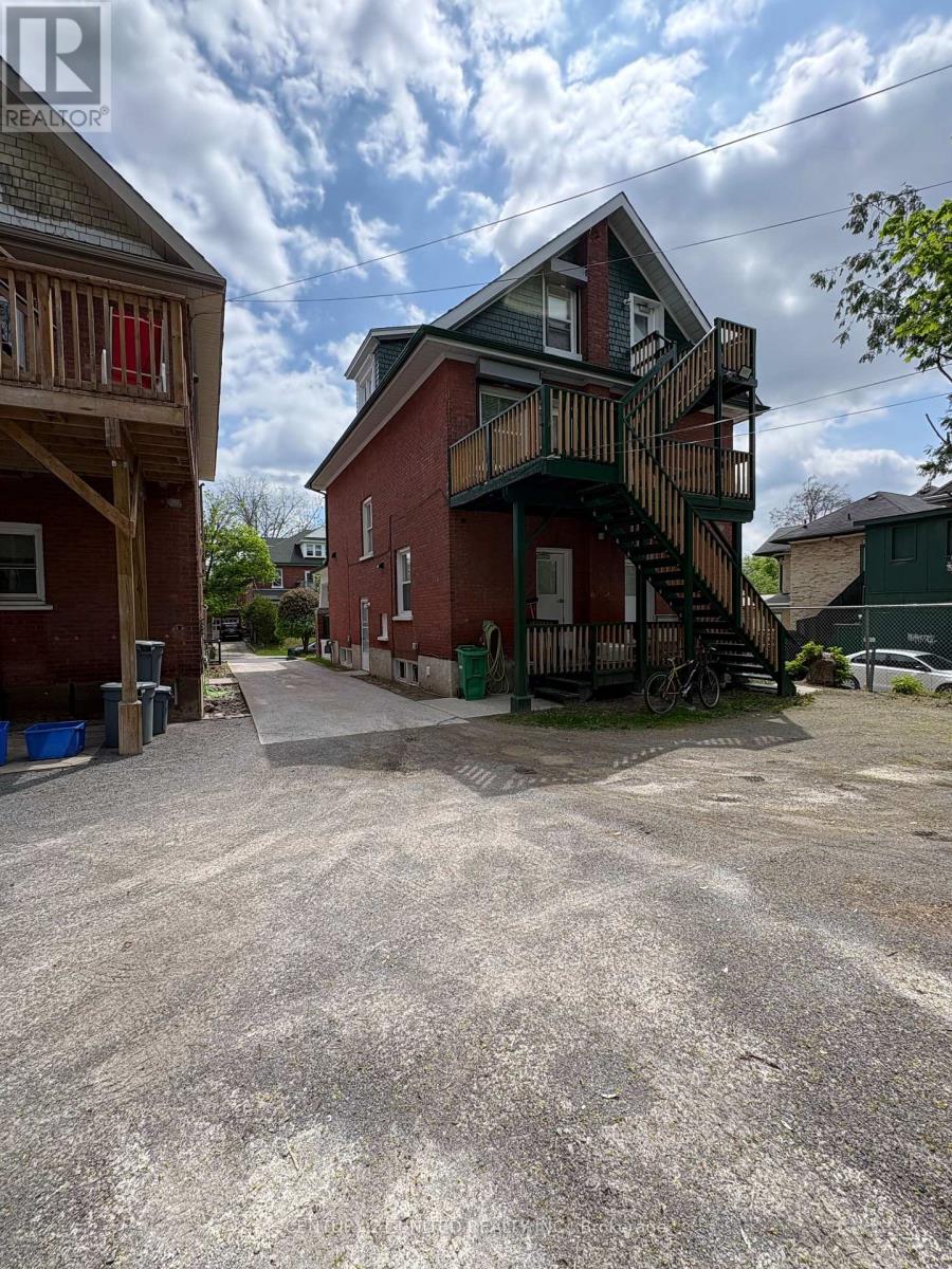 375 DOWNIE STREET - 47