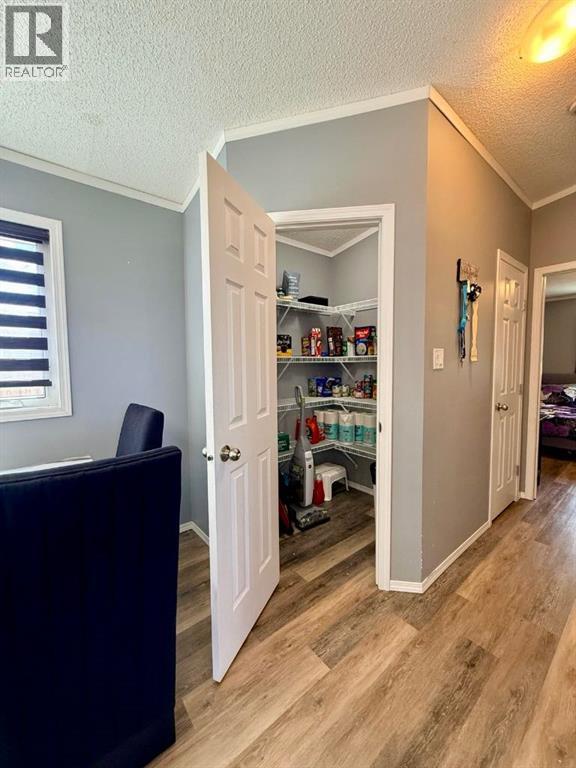 4410 48 Street - 12