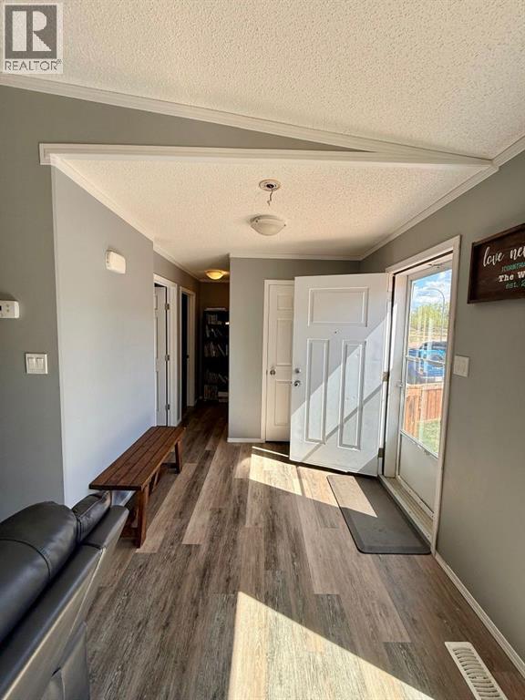 4410 48 Street - 24