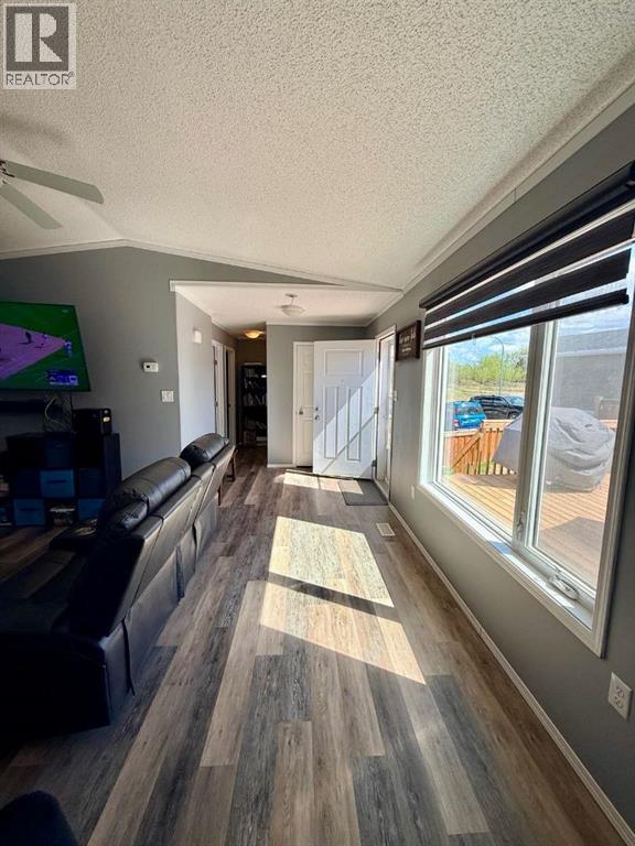 4410 48 Street - 5