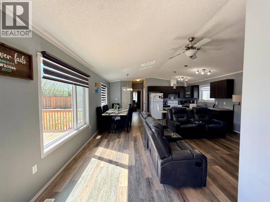4410 48 Street - 6