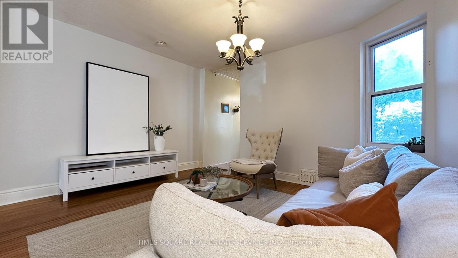 7 BADGEROW AVENUE - 4