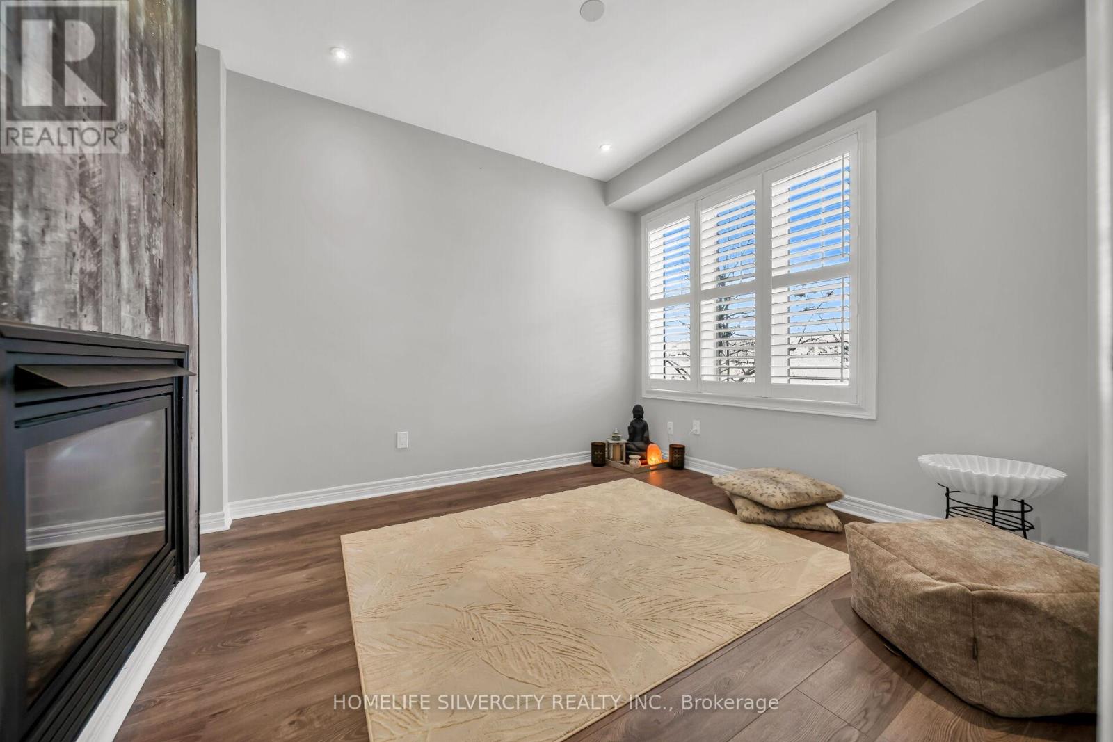 23 ROSS WRIGHT AVENUE - 13