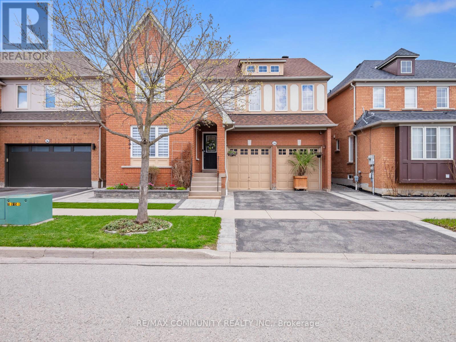 54 MORLAND CRESCENT - 1