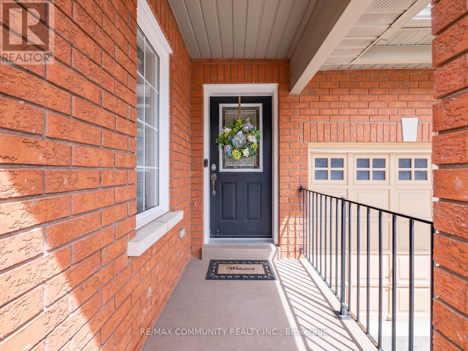 54 MORLAND CRESCENT - 2