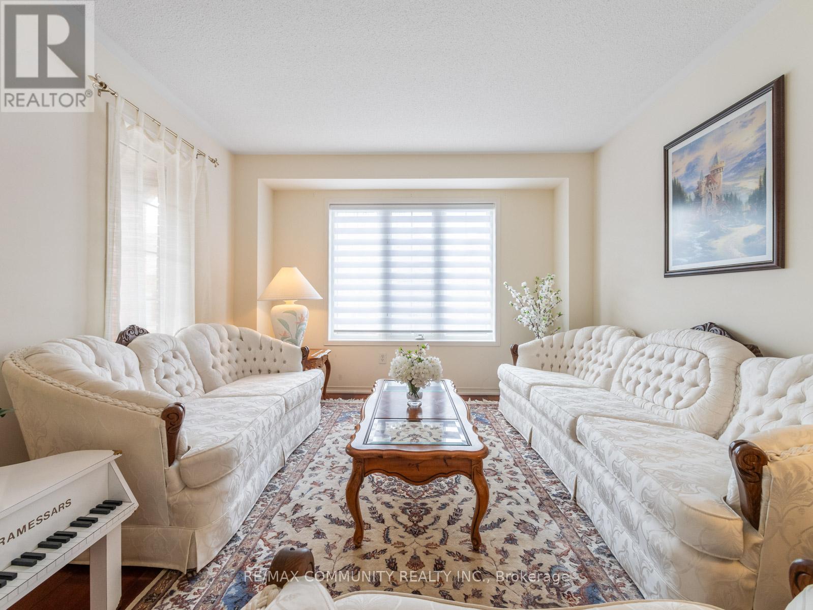 54 MORLAND CRESCENT - 5