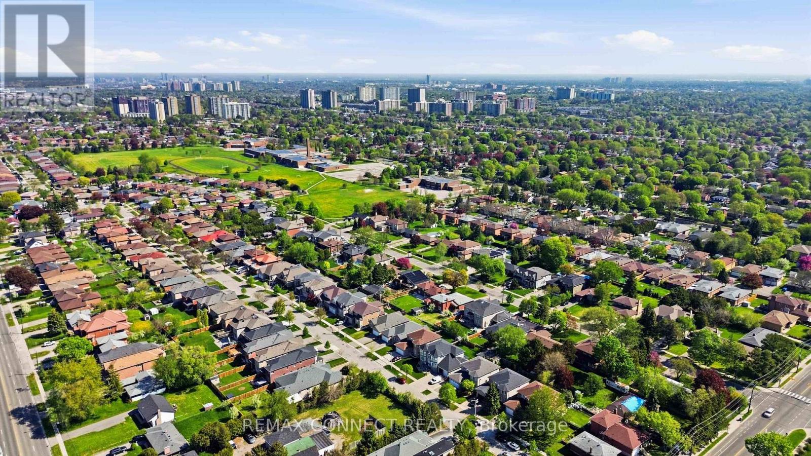 107 FAIRGLEN AVENUE - 42