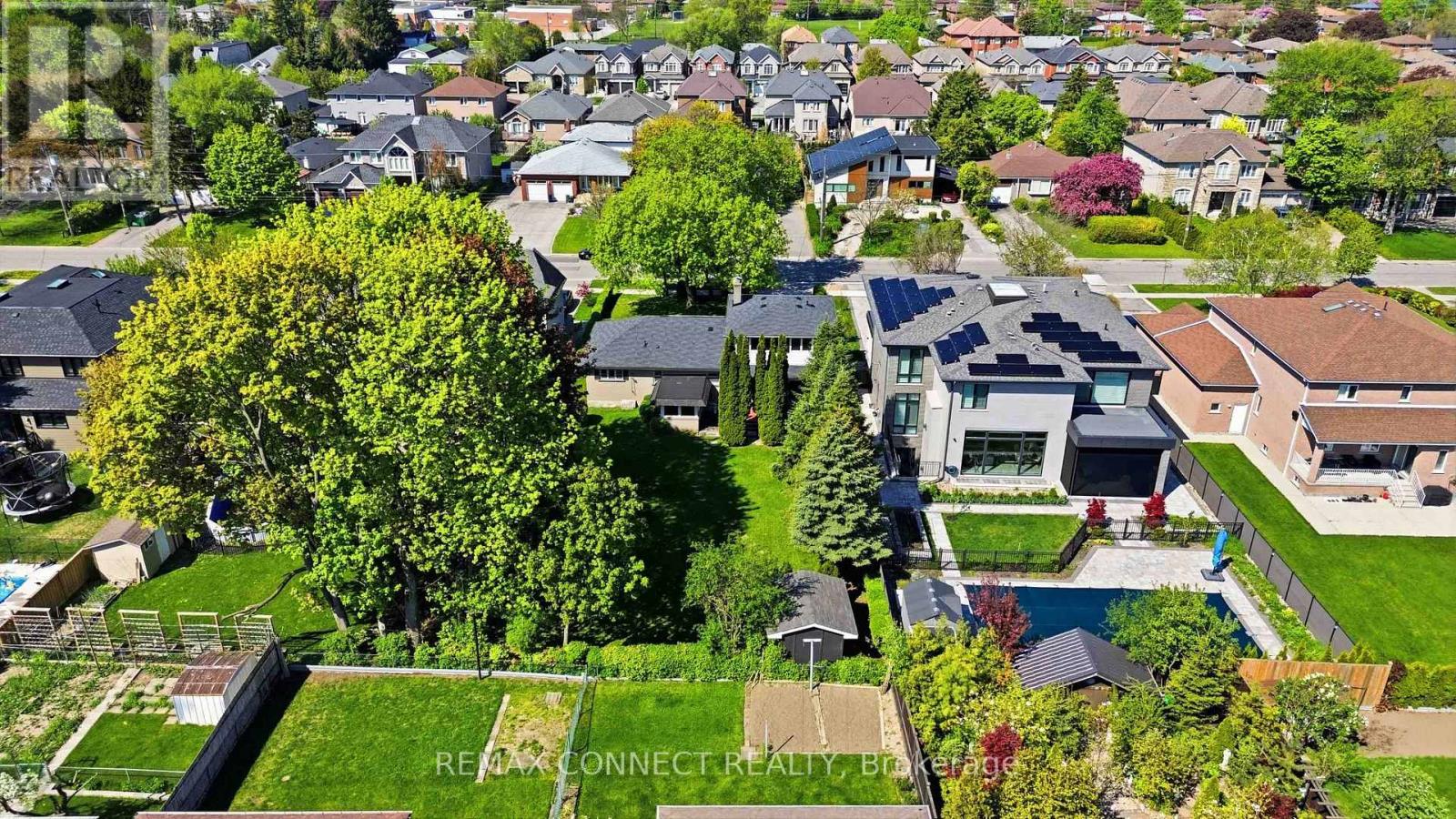 107 FAIRGLEN AVENUE - 50