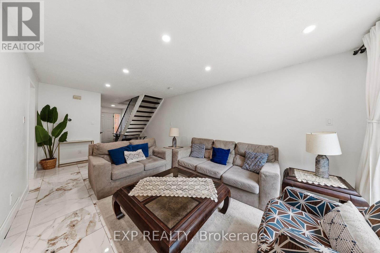 #66 478 WILKINS STREET E - 12