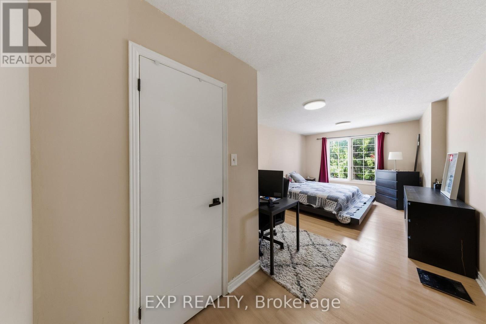 #66 478 WILKINS STREET E - 19