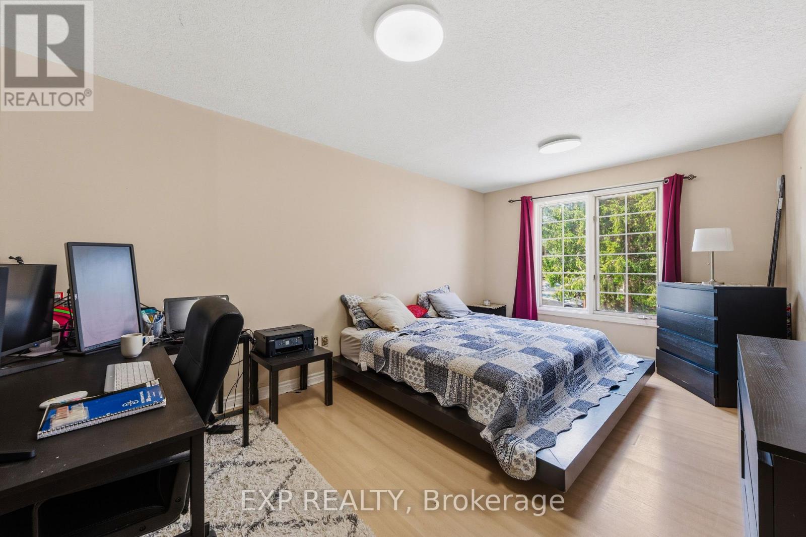 #66 478 WILKINS STREET E - 21