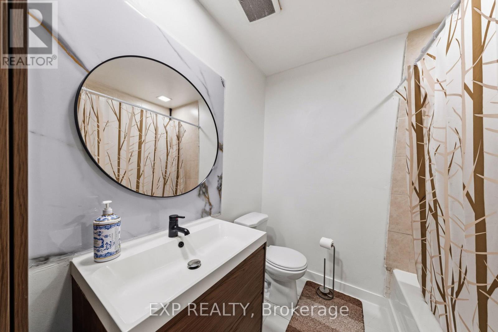 #66 478 WILKINS STREET E - 22